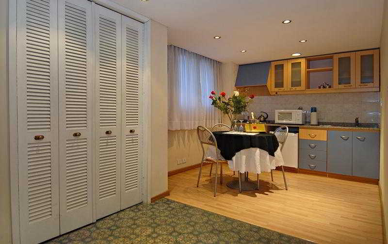 Intersur Suites Буенос Айрес Екстериор снимка